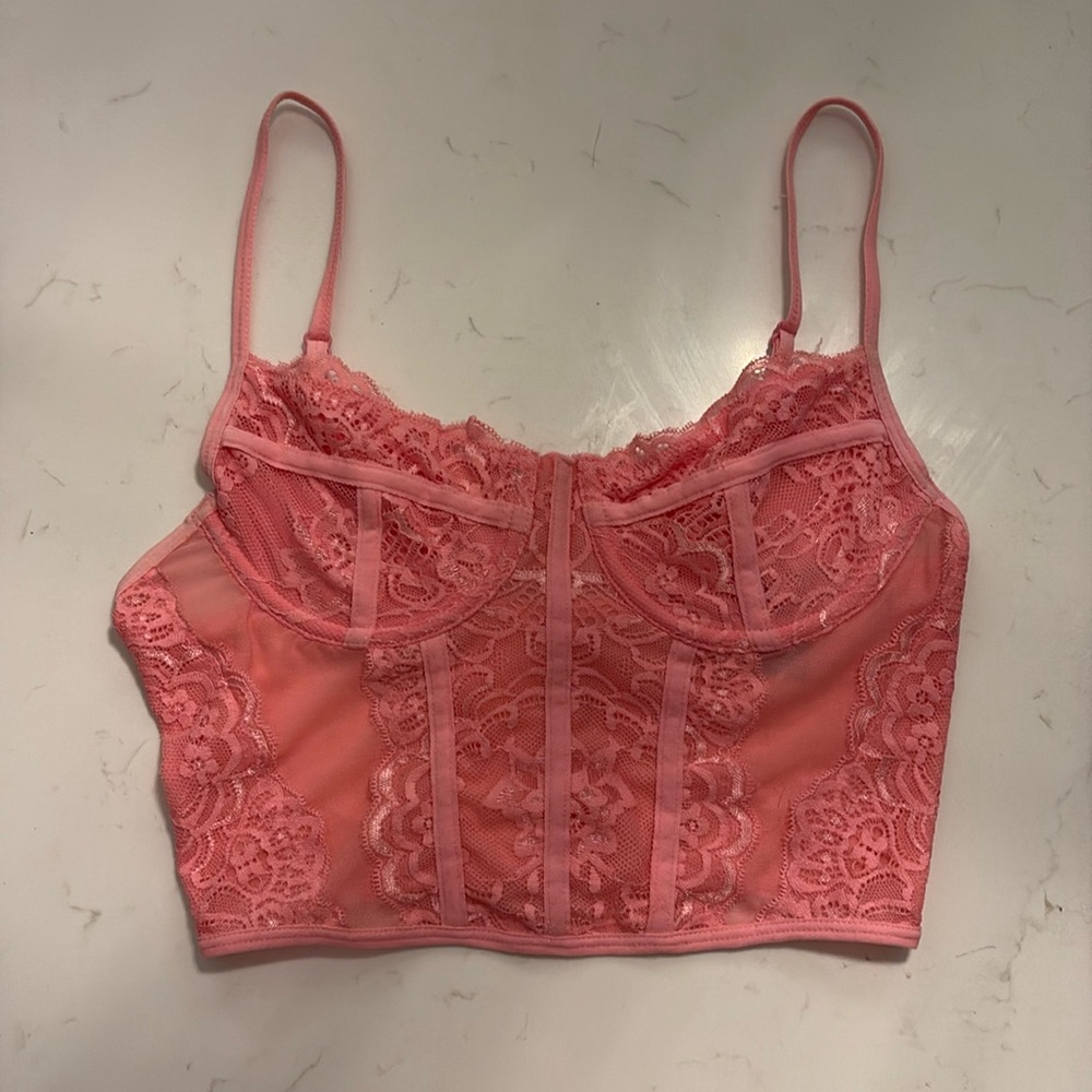 Pink mesh lace corset crop top ~ Tilly’s